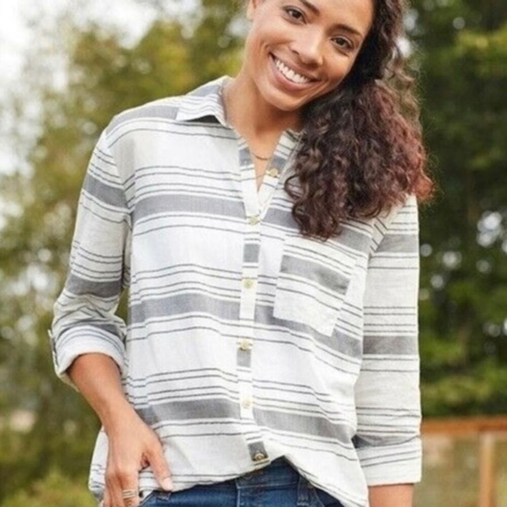 Matilda Jane Joanna Gaines Striped Gray/White Women's button down Shirt S